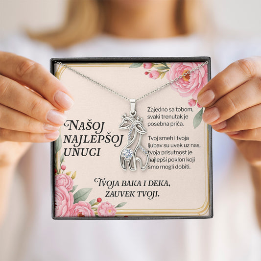 Našoj najlepšoj unuci – Posveta sa lančićem za unuku od bake i deke (Žirafa)