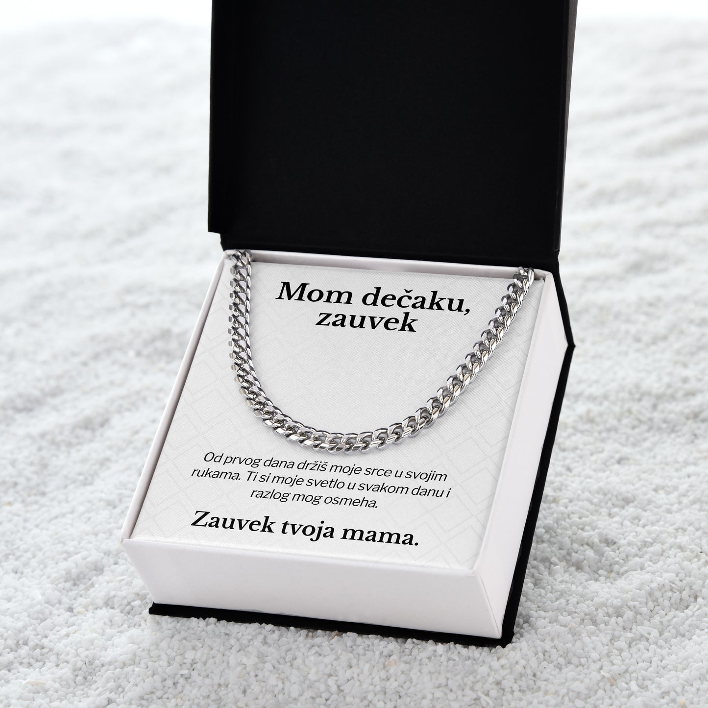 Mom dečaku, zauvek – Posveta sa lančićem za sina od majke