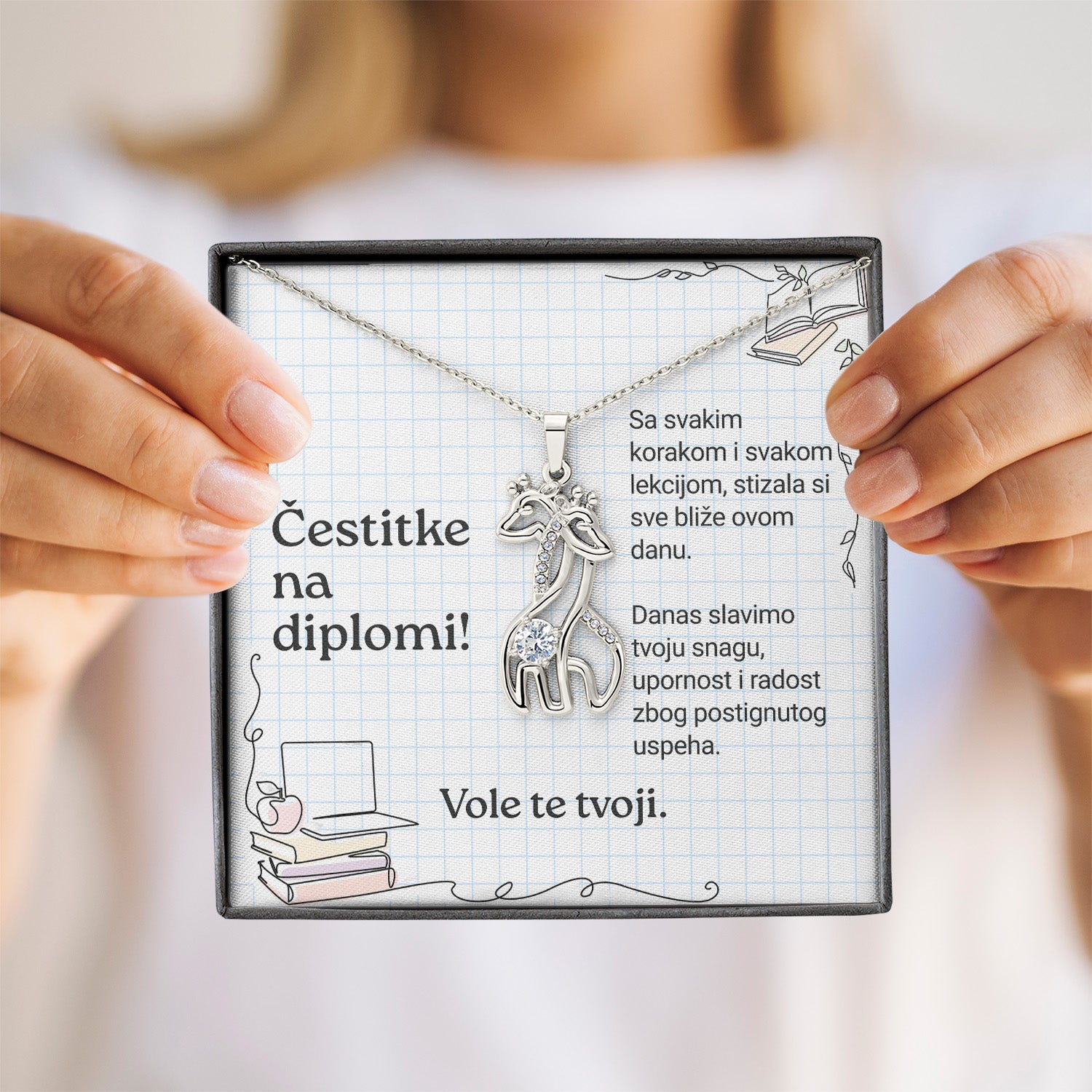 Čestitke na diplomi! - Posveta sa lančićem za učenicu (Žirafa)