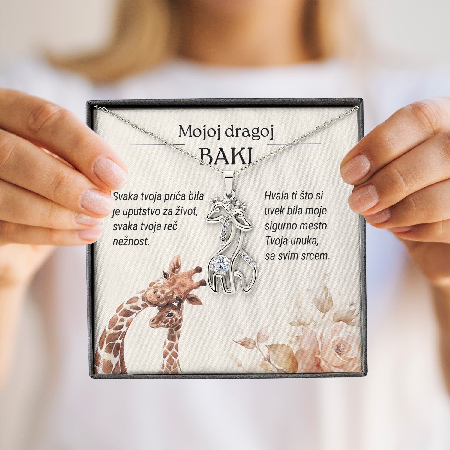 Mojoj dragoj baki – Posveta sa lančićem za baku od unuke (Žirafa)