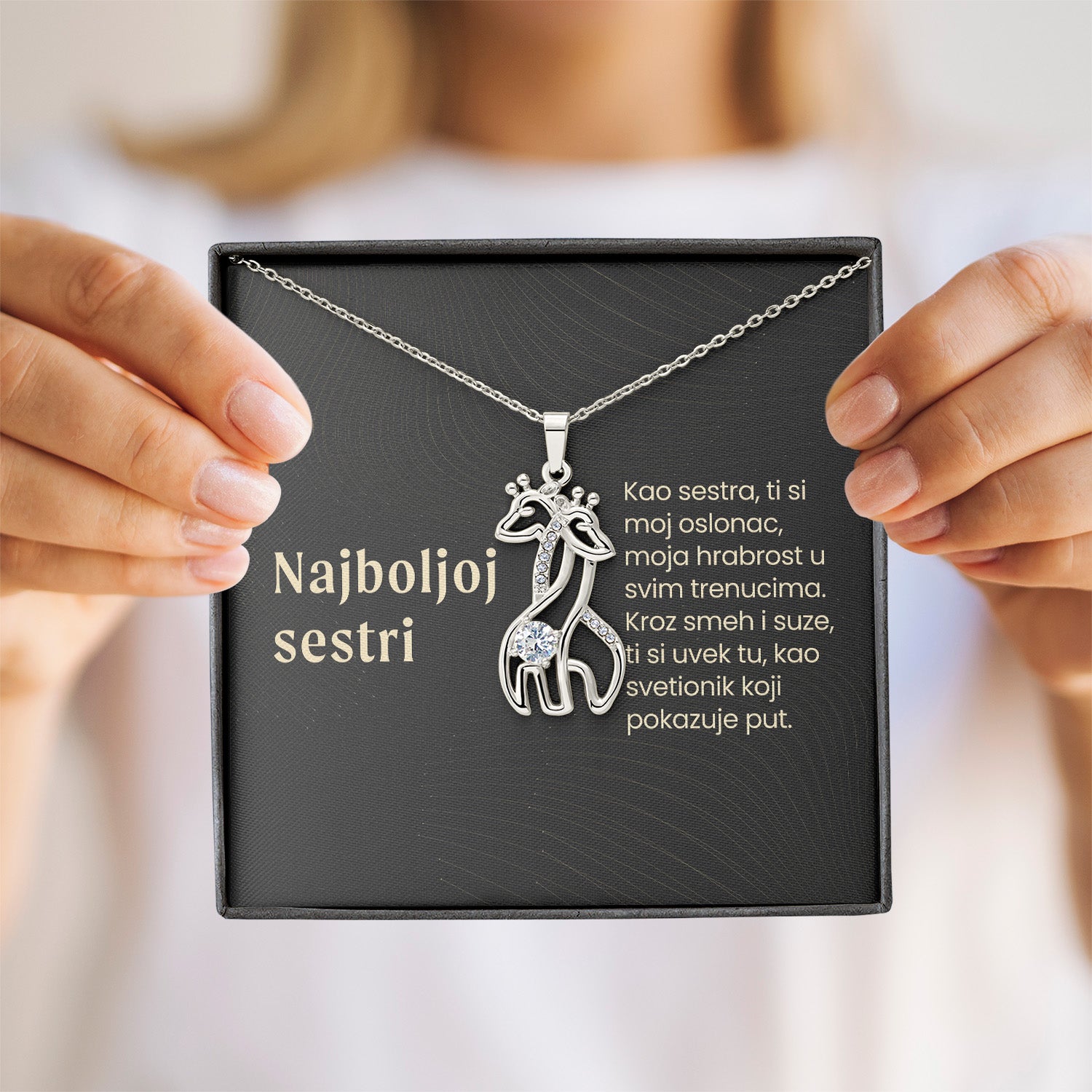 Najboljoj sestri – Posveta sa lančićem od sestre (Žirafa)