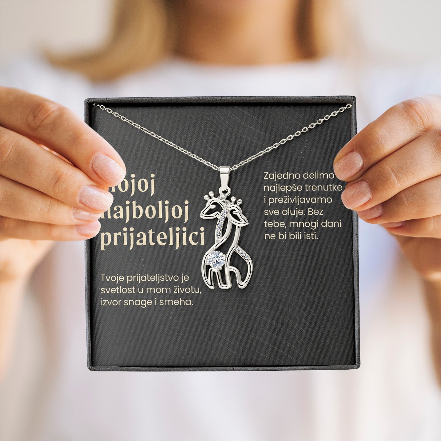 Mojoj najboljoj prijateljici – Posveta sa lančićem od prijateljice (Žirafa)
