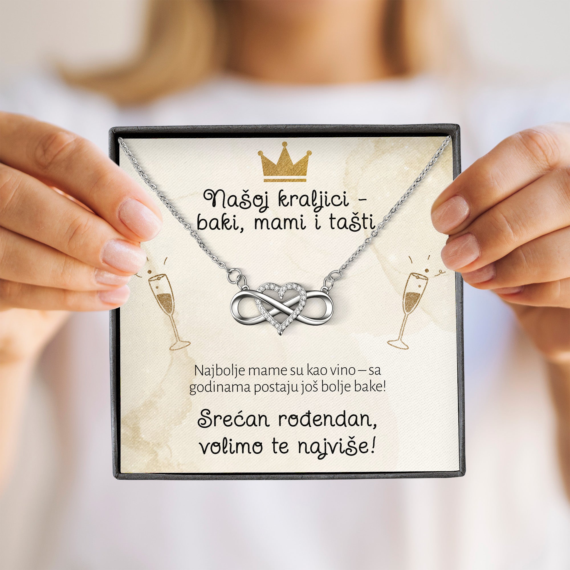 Našoj kraljici - baki, mami i tašti - Posveta sa lančićem za rođendan