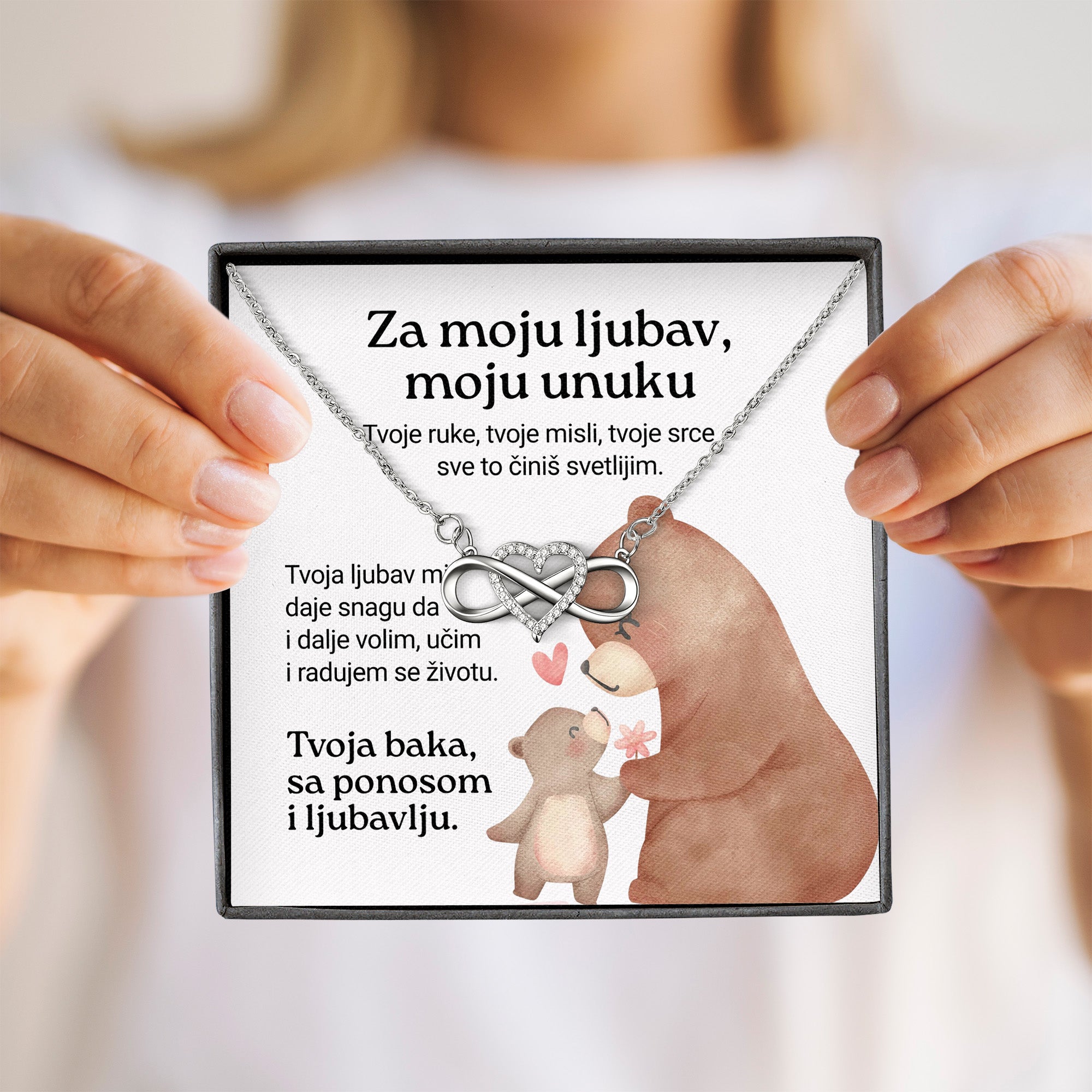 Za moju ljubav, moju unuku – Posveta sa lančićem za unuku od bake