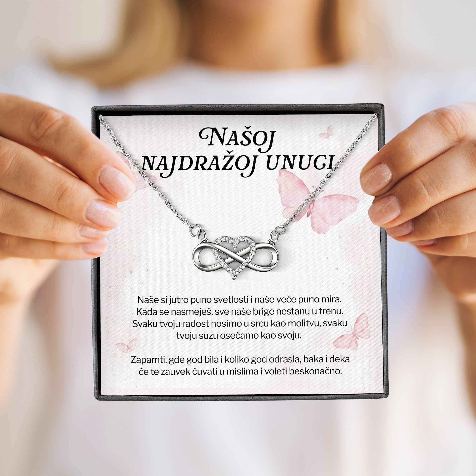 Našoj najdražoj unuci - Posveta sa lančićem od bake i deke